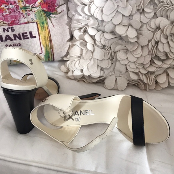Chanel Shoes - Picture 3 of 3